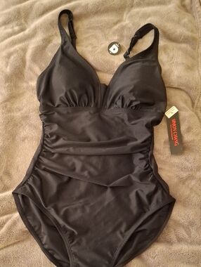 Simon Chang Solid Black Ruched One-Piece Swimsuit